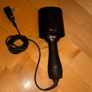 L'ANGE HAIR Le Volume 2-in-1 Titanium Blow Dryer Brush